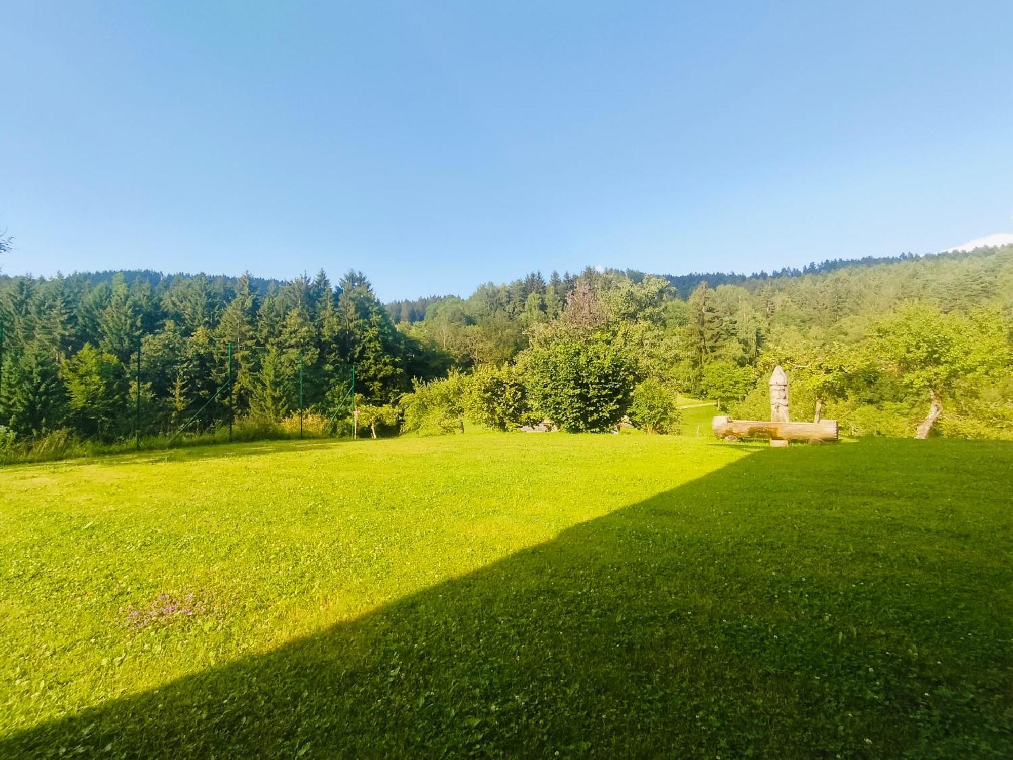 Apartments Organic Tourist Farm Gradisnik Prevalje Exteriör bild
